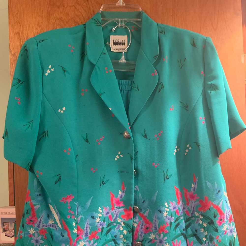 Leslie Fay 2pc ladies jacket/skirt